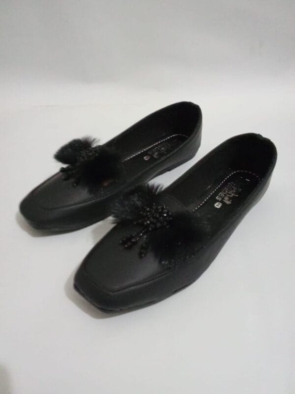 Women's Rexine Casual Pumps - Image 4